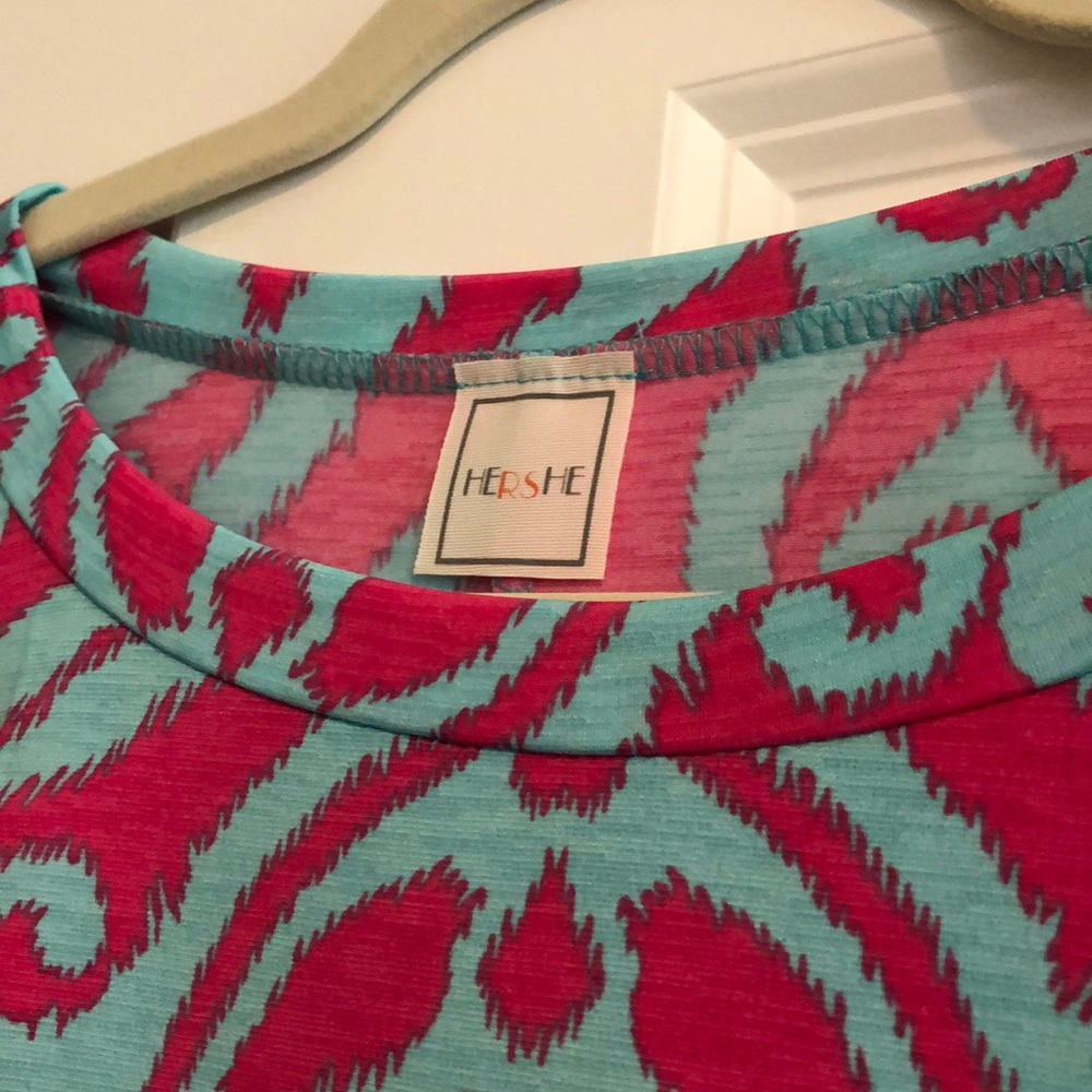 Pink Lily Boutique pink & teal blue summer blouse - Picture 4 of 6